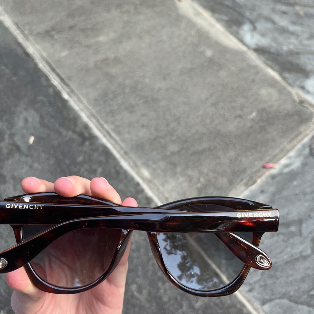 Brand new GIVENCHY Gv 7068/S Sunglasses - Picture 2 of 7